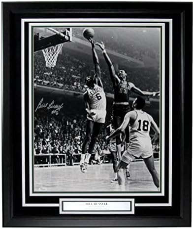 Бил Ръсел КОПИТО С автограф 16x20 Ч /Б Снимка на Бостън Селтикс В рамката на JSA - Снимки на НБА с автограф