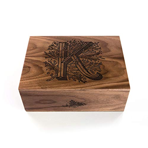 Дървена кутия за подаръци с цветя монограм K [Персонализирани подаръци по поръчка, Годишнина, Сватба, Бебе, Паметта]